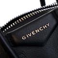 Miniatyrbillede 9 af 10: Pre-owned Givenchy Mini Sugar Goatskin Antigona Satchel Black
