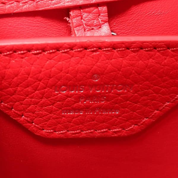 Pre-owned Louis Vuitton Taurillon Capucines BB Red