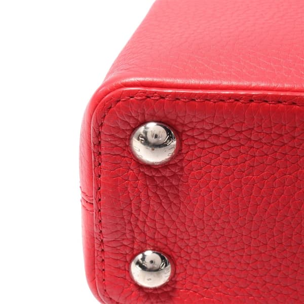 Pre-owned Louis Vuitton Taurillon Capucines BB Red
