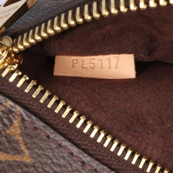 Pre-owned Louis Vuitton Monogram Pochette Metis Brown