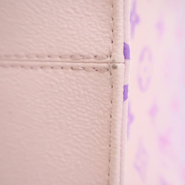 Pre-owned Louis Vuitton Monogram Giant Spring in the City OnTheGo GM Pink