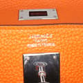 Miniatyrbillede 5 af 10: Pre-owned Hermès Togo Kelly II Retourne 35 Orange