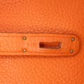 Miniatyrbillede 6 af 10: Pre-owned Hermès Togo Kelly II Retourne 35 Orange