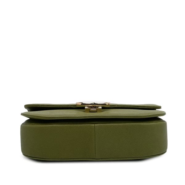 Pre-owned Chanel Medium Quilted Caviar Thread Around Flap Green