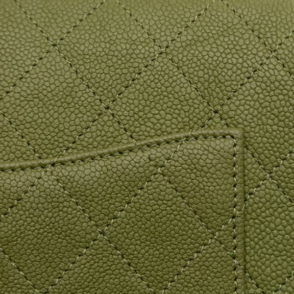 Pre-owned Chanel Medium Quilted Caviar Thread Around Flap Green