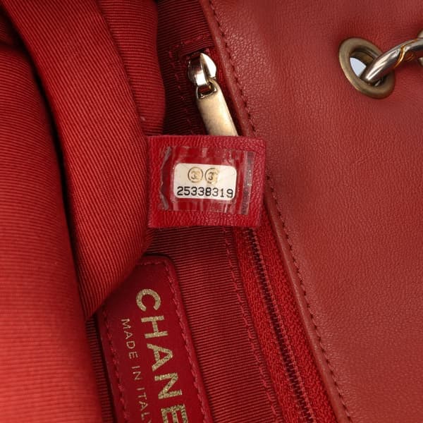 Pre-owned Chanel Small Quilted Lambskin Chain Detail Saddle Bag Red