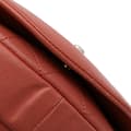 Miniatyrbillede 8 af 10: Pre-owned Chanel Small Quilted Lambskin Chain Detail Saddle Bag Red