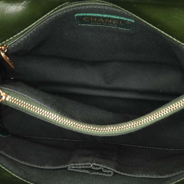 Pre-owned Chanel Medium Chevron Aged Calfskin Coco Top Handle Bag Green