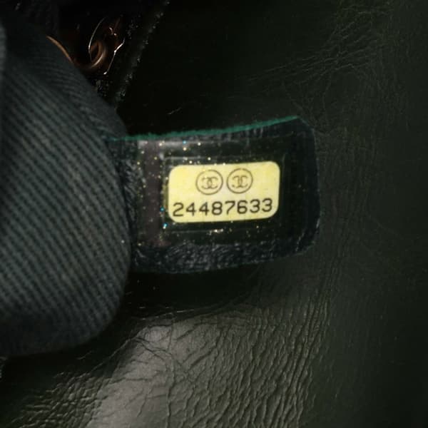 Pre-owned Chanel Medium Chevron Aged Calfskin Coco Top Handle Bag Green