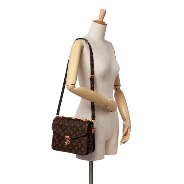 Pre-owned Louis Vuitton Monogram Pochette Metis Brown