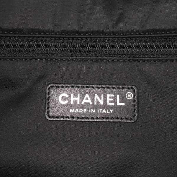 Pre-owned Chanel Bicolor Tweed and Nylon Astronaut Essentials Flap Black