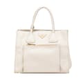 Miniatyrbilde 1 av 10: Pre-owned Prada Vitello Daino Front Pocket Tote White