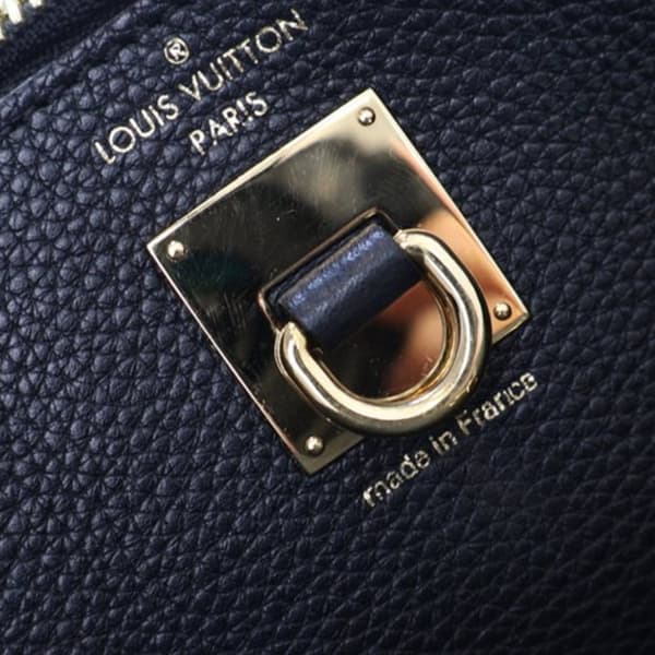 Pre-owned Louis Vuitton Taurillon City Steamer PM Black