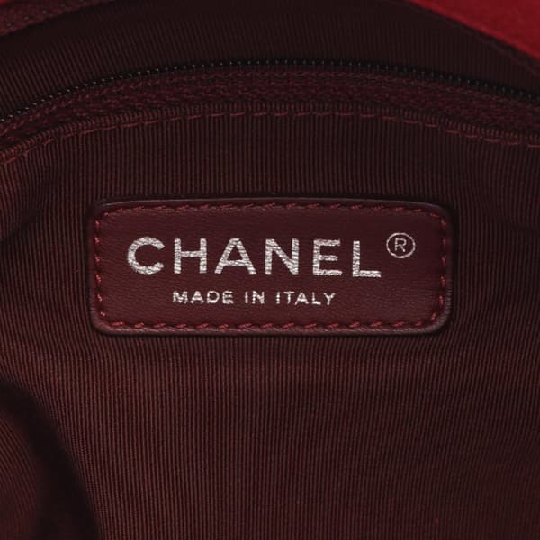 Pre-owned Chanel Quilted Caviar French Riviera Hobo Red