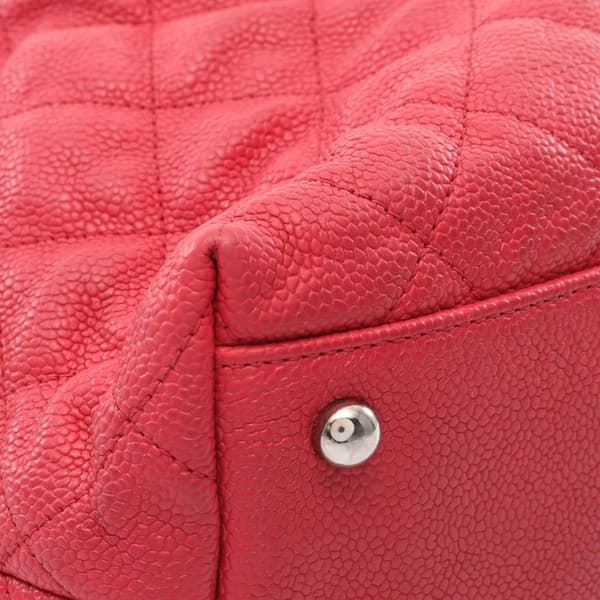 Pre-owned Chanel Quilted Caviar French Riviera Hobo Red