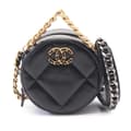 Miniatyrbild 1 av 7: Pre-owned Chanel Lambskin 19 Round Clutch with Chain Black