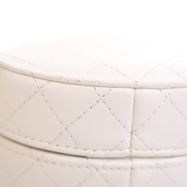 Pre-owned Chanel Mini Quilted Lambskin CC Allure Vanity Case White