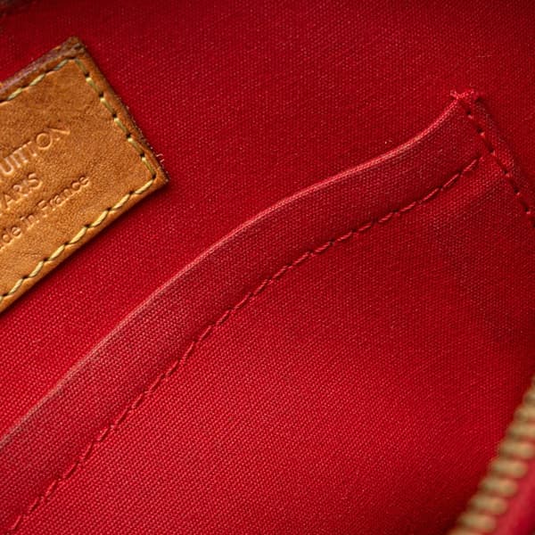 Pre-owned Louis Vuitton Monogram Vernis Alma BB Red