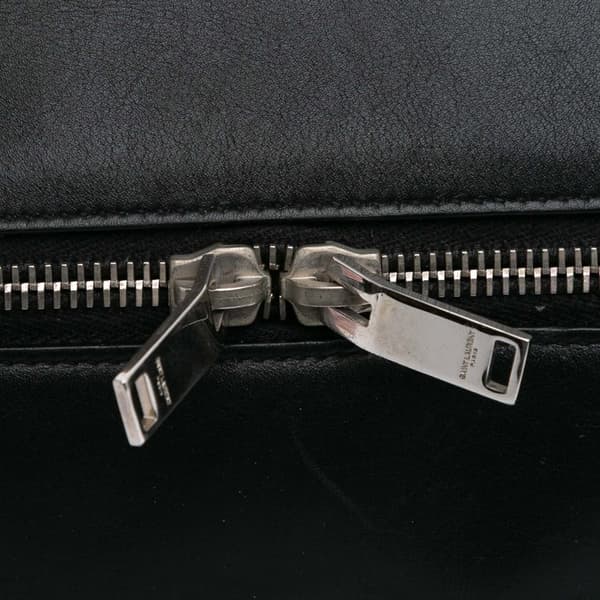 Pre-owned Saint Laurent Studded Leather Classic Duffle 6 Bag Black
