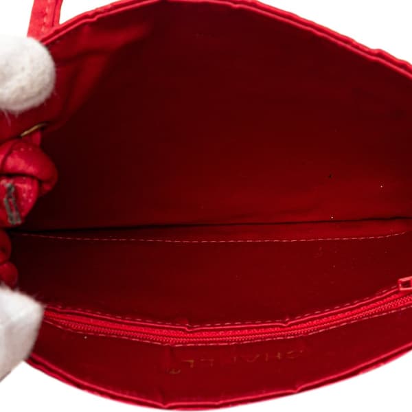 Pre-owned Chanel CC Quilted Satin Handbag Red