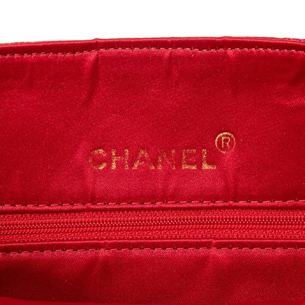 Pre-owned Chanel CC Quilted Satin Handbag Red