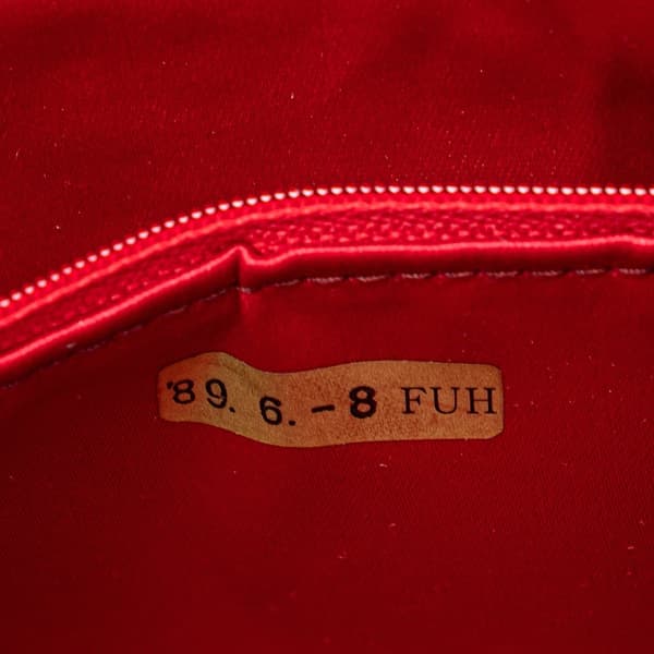 Pre-owned Chanel CC Quilted Satin Handbag Red