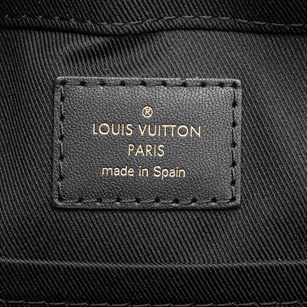 Pre-owned Louis Vuitton Monogram Saintonge Brown