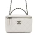 Pikkukuva 1 / 10: Pre-owned Chanel CC Quilted Lambskin Chain Top Handle Vanity Bag White