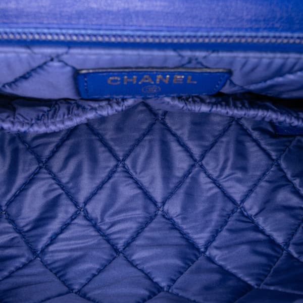 Pre-owned Chanel CC Quilted Lambskin Zip Vanity Flap Blue