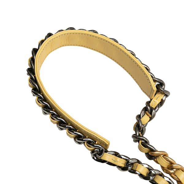 Pre-owned Chanel Tweed 19 Round Clutch with Chain Yellow