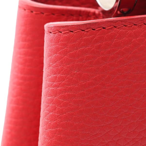 Pre-owned Louis Vuitton Taurillon Capucines BB Red