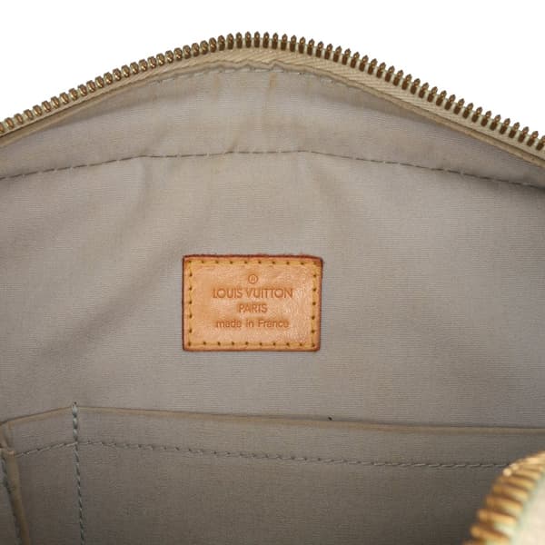 Pre-owned Louis Vuitton Monogram Vernis Summit Drive White