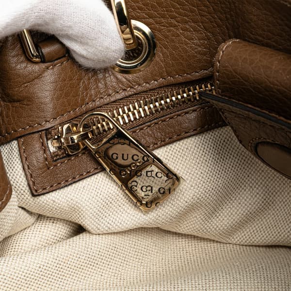 Pre-owned Gucci Small Calfskin Bamboo Shopper Satchel Brown