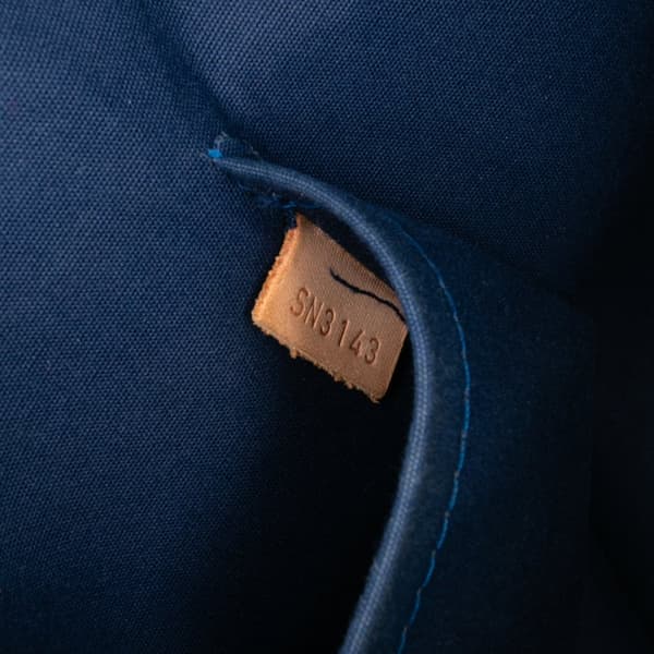 Pre-owned Louis Vuitton Monogram Vernis Alma PM Blue