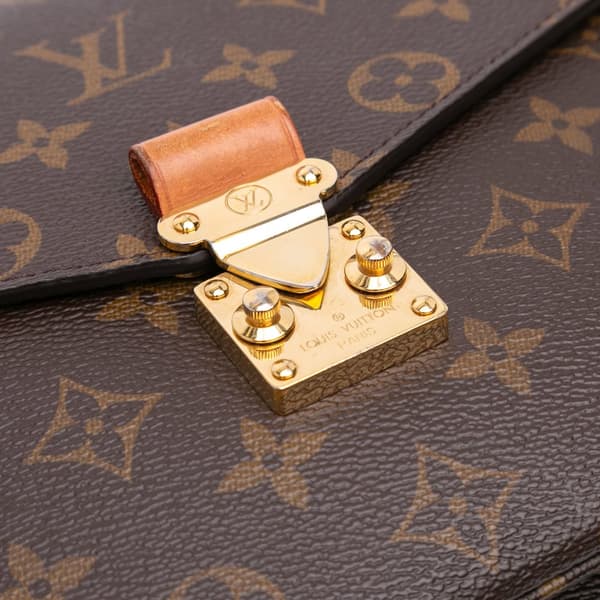 Pre-owned Louis Vuitton Monogram Pochette Metis Brown
