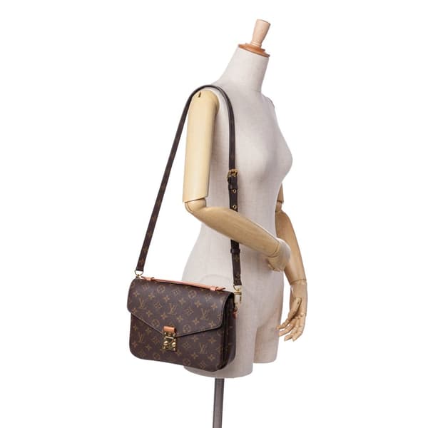 Pre-owned Louis Vuitton Monogram Pochette Metis Brown