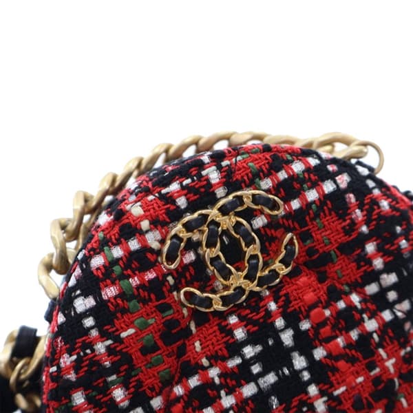 Pre-owned Chanel Tweed 19 Round Clutch with Chain Red
