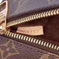 Miniatyrbild 8 av 10: Pre-owned Louis Vuitton Monogram Pochette Metis Brown
