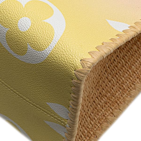 Pre-owned Louis Vuitton Monogram Giant By The Pool Okinawa OnTheGo GM Pink