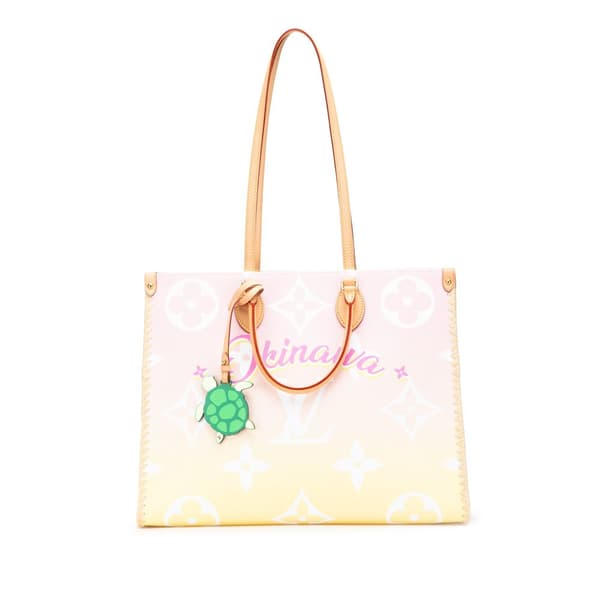 Pre-owned Louis Vuitton Monogram Giant By The Pool Okinawa OnTheGo GM Pink
