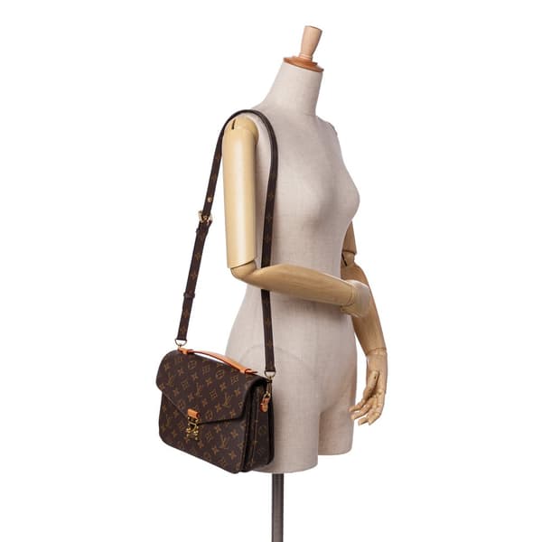 Pre-owned Louis Vuitton Monogram Pochette Metis Brown