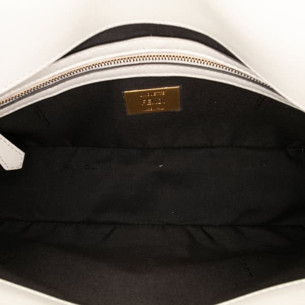 Pre-owned Fendi Leather Convertible Baguette Satchel White