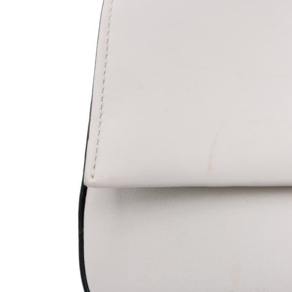 Pre-owned Fendi Leather Convertible Baguette Satchel White