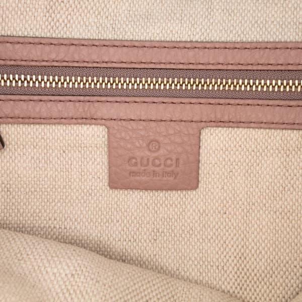 Pre-owned Gucci Small Pebbled Leather Soho Cellarius Satchel Pink