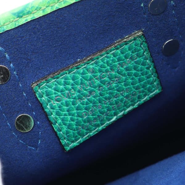 Pre-owned Louis Vuitton Monogram Taurillon Illusion Sac Plat XS Green