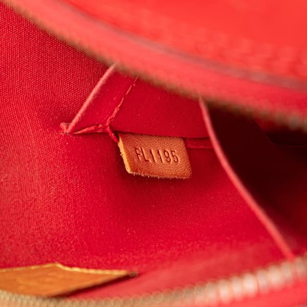 Pre-owned Louis Vuitton Monogram Vernis Alma BB Red