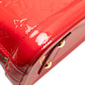 Miniatyrbild 8 av 10: Pre-owned Louis Vuitton Monogram Vernis Alma BB Red