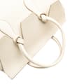 Miniatyrbilde 10 av 10: Pre-owned Celine Small Grained Calfskin Tie Knot Handbag White