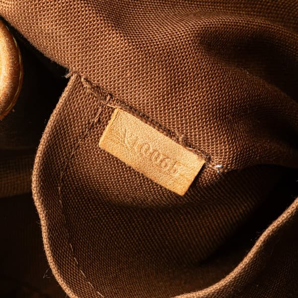 Pre-owned Louis Vuitton Monogram Batignolles Vertical PM Brown