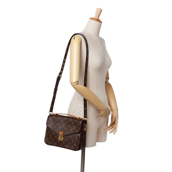 Pre-owned Louis Vuitton Monogram Pochette Metis Brown